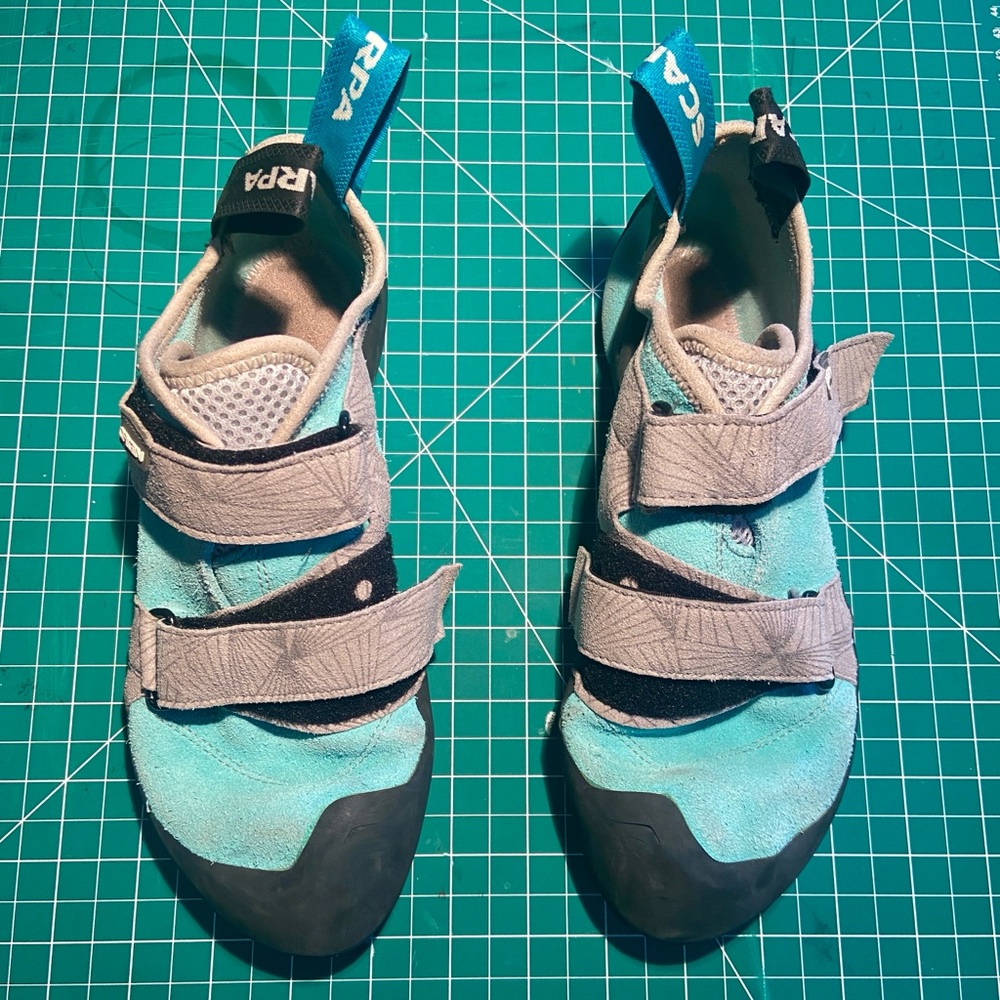 Gently used Scarpa Origin Women's climbing shoe size EU 41 / US W 9 / US M 8